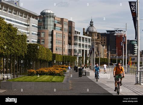 Office Glasgow Hi Res Stock Photography And Images Alamy