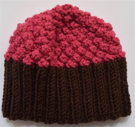 Knitting Pattern: Cupcake Hat in 3 Sizes - Underground Crafter