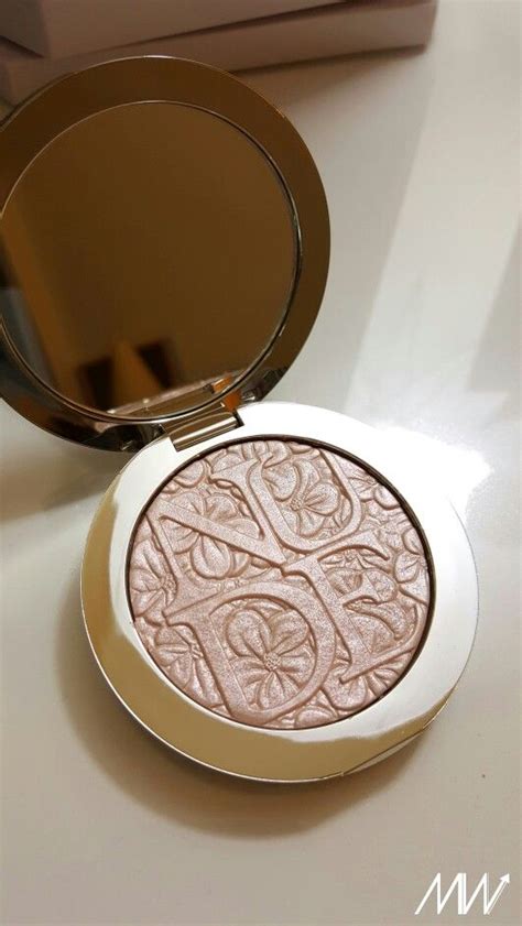 Diorskin Nude Air Glowing Gardens Highlighter