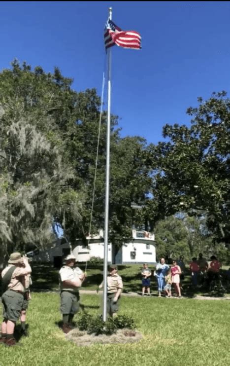 Flagpole Installation – Springfield Improvement Association and Archives