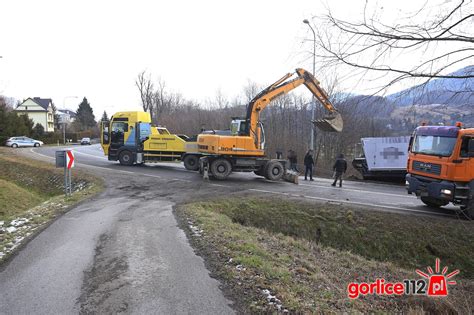 Gorlice Aktualno Ci Szymbark Naczepa Wypi A Si Z Ci Gnika Dk Nr