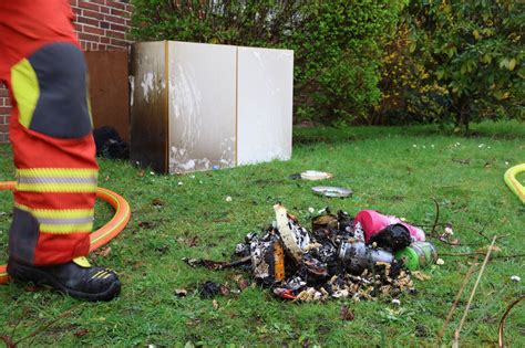 Feuerwehr Rettet Bewohner L Neburg Aktuell