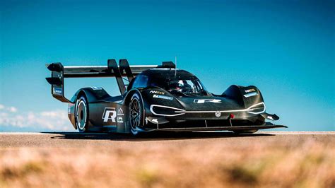 Watch The VW I D R Make Its First Test Run Up Pikes Peak