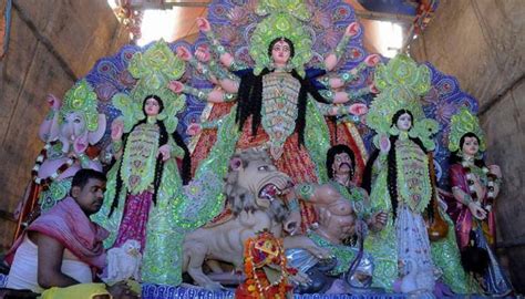 Baahubalis Majestic Mahishmati City Themed Durga Puja Pandal In