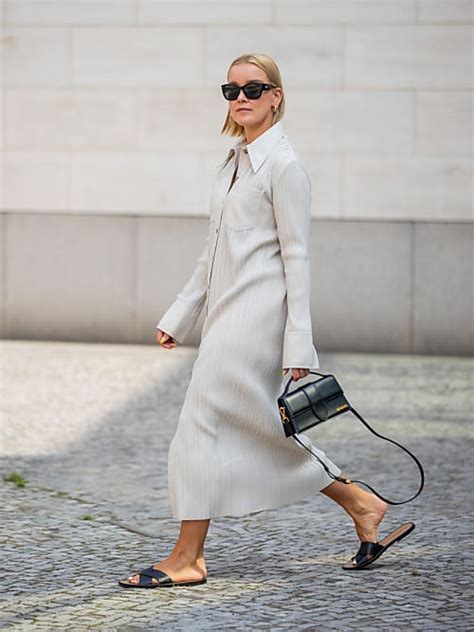 How To Wear Flat Shoes With Dresses 5 Chic Outfits To Copy Stylight