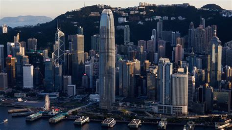 Hongkongs Bev Lkerung Immer Mehr Menschen Gehen Tagesschau De