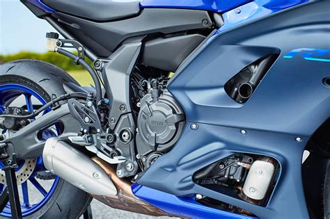 2022 Yamaha YZF R7 First Ride Review Superbike Photos