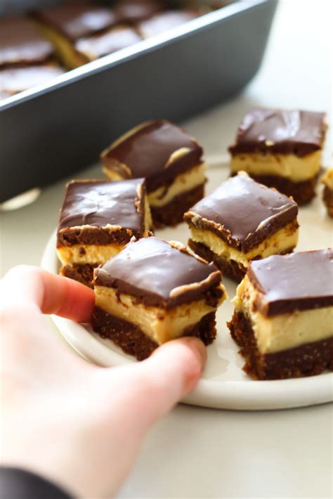 Recipe: The BEST Vegan Nanaimo Bars (2 Ways) - Meg De Jong Nutrition