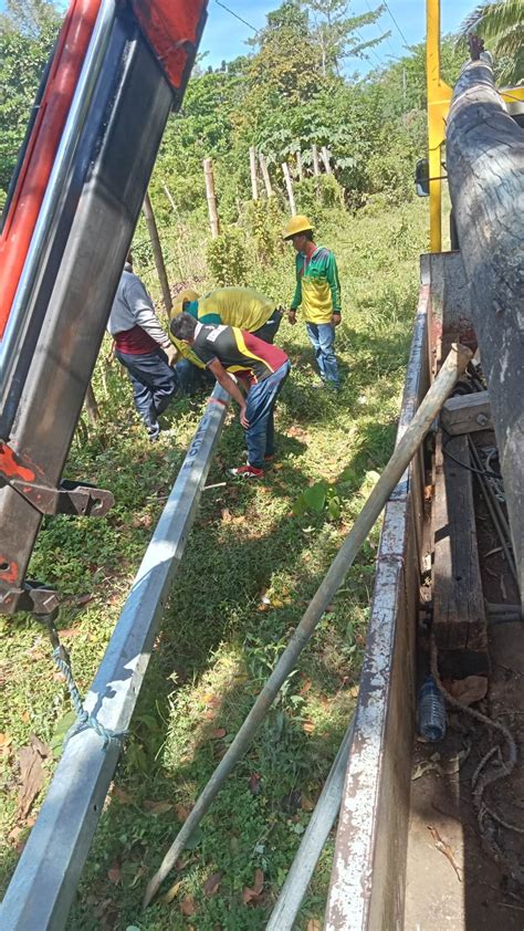 Look Ileco Iii Technical Team Replaced Rotten Wood Pole In Brgy