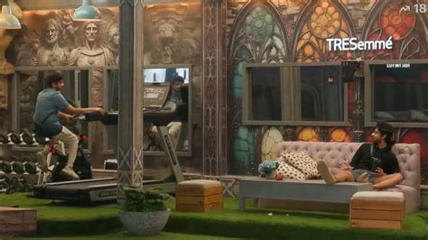 Biggboss17 Live Abhishek And Munawar Faruqui Talking About Manara