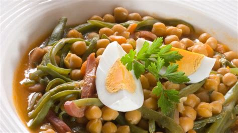 Receta de Garbanzos con judías verdes Karlos Arguiñano