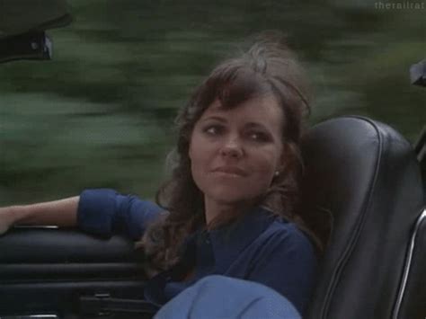 Smokey And The Bandit Sally Fields Retro  Animado Em Er