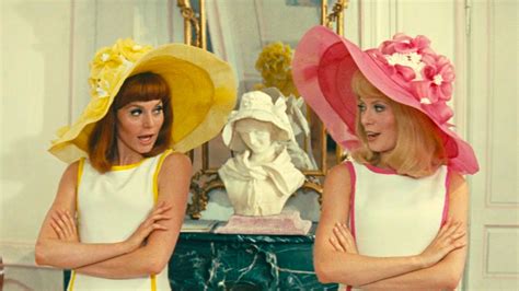 Les Décors Des Demoiselles De Rochefort De Jacques Demy Sont Les