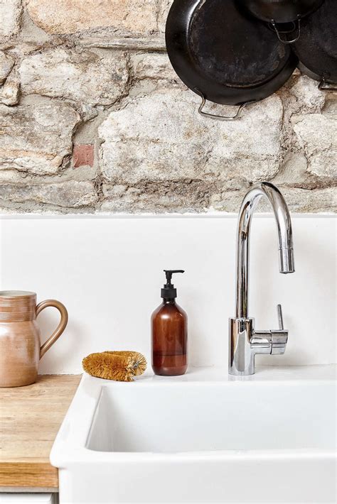 Kitchen of the Week: Chef David Tanis's Low-Tech, Economical, and