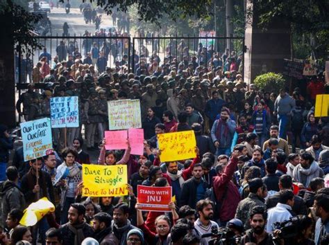 Jnu Violence Cops Identify Jnusu Prez Aishe Ghosh 8 Others As