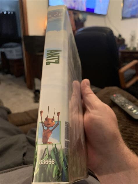 Antz Clamshell Vhs Dreamworks Vintage 1999 Animated Used Ebay