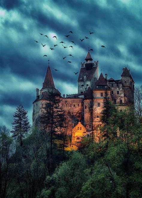 Bran Castle(Dracula), Romania : r/castles