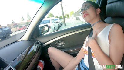 Naughty Chick Alex Coal Gets Her Pussy Licked And Dicked Hard 15 Photos