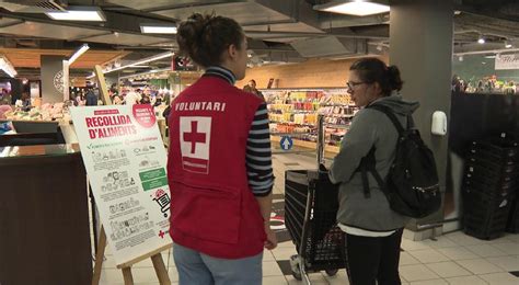 La Creu Roja reforça la botiga solidària per si en un futur hagués d