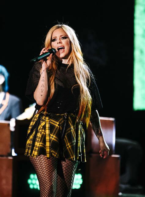 Avril Lavigne Performs At Arena Peru In Lima 09052022 Hawtcelebs