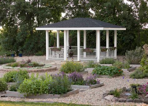 Visit us | Hutchinson, MN | Lamb Shoppe & Wellness Center