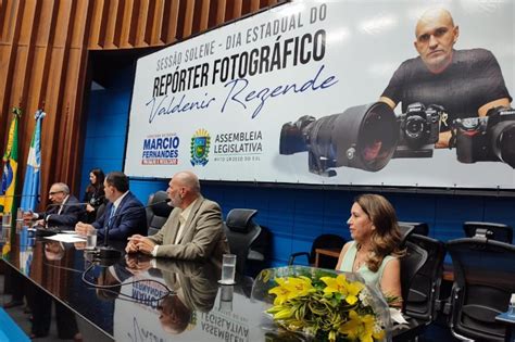 Alems Sessão Homenageia Dia Do Repórter Fotográfico