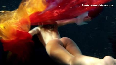 Video Edwige Slutty Teen Underwater Porn Video