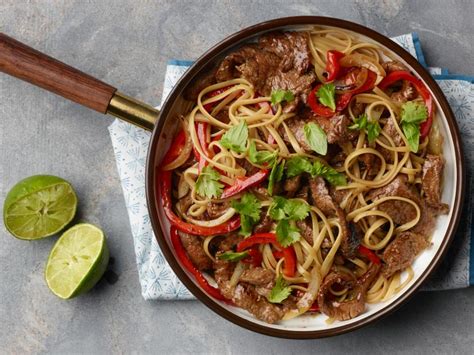 Thai Beef With Peppers Recipe Ree Drummond Food Network