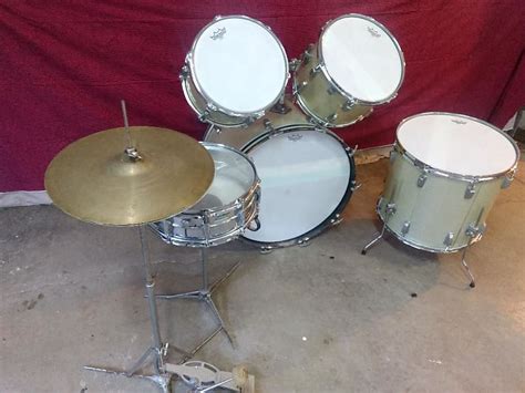 Ludwig Drums 1971 Silver Sparkle Reverb