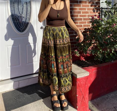 Alt Tiktok Hippie Vibes Maxi Skirt Thrifted Glass Necklace Brown Fit