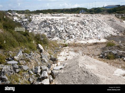 Portland Stone Quarry Isle Of Portland Dorset England Uk Stock Photo