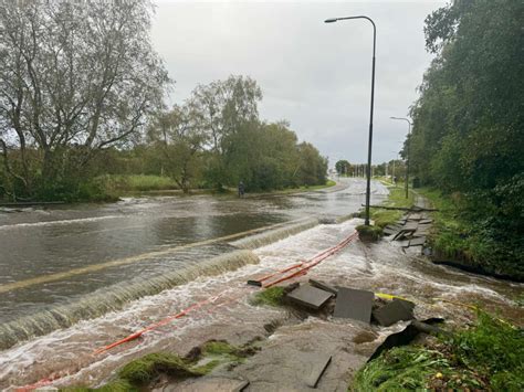 Dmi Advarer Voldsomt Vejr P Vej Mod Jylland Og Sj Lland