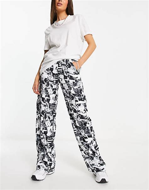 Heartbreak High Rise Wide Leg Pants In Monochrome Floral Asos