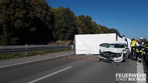 Verkehrsunfall Mit Lkw Bus Leer Person Eingeklemmt Freiwillige