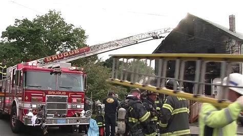 1 Dead In Early Morning House Fire In Saugus Necn