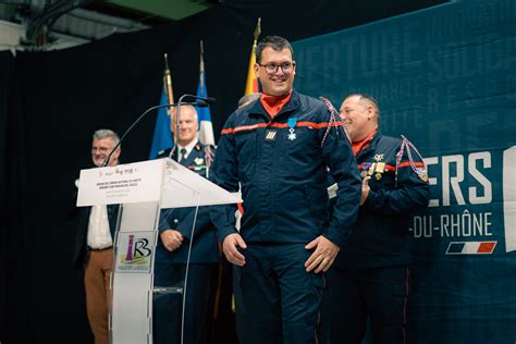 Cérémonie remise de l Ordre national du mérite au sergent chef Romain