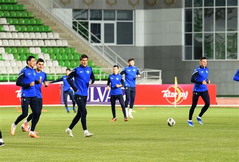 Football Players Of The Uzbekistan National Team Held An Open Training