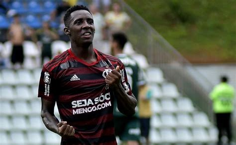 Flamengo Quer Repetir Efeito Yuri C Sar E Prepara Empr Stimo De