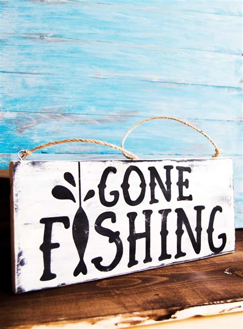 Printable Gone Fishing Sign