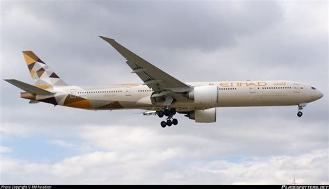 A6 ETE Etihad Airways Boeing 777 3FXER Photo By RM Aviation ID 920618