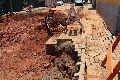 Obra de macrodrenagem preocupa moradores no Centro de São Leopoldo abc