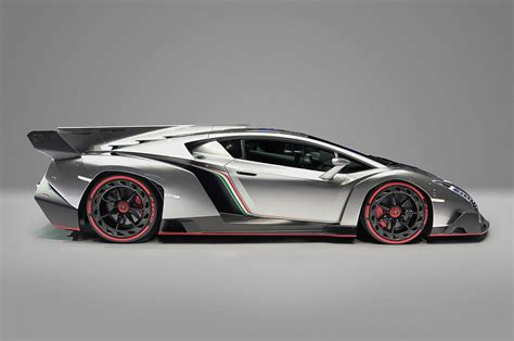 File:Lamborghini Veneno, Car Zero (profile).jpg - Wikimedia Commons