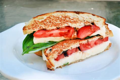 Grilled Caprese Sandwich Recipe Food Fanatic