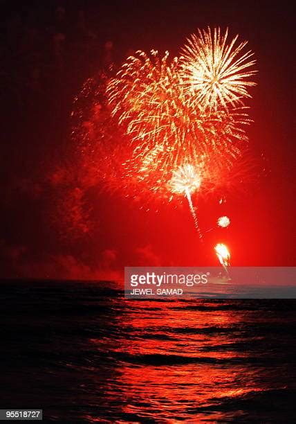 140 Honolulu Hawaii Fireworks Stock Photos, High-Res Pictures, and Images - Getty Images