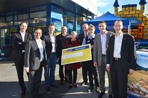 Lidl Neuer Ffnung Mit Spenden Bergabe Telfs