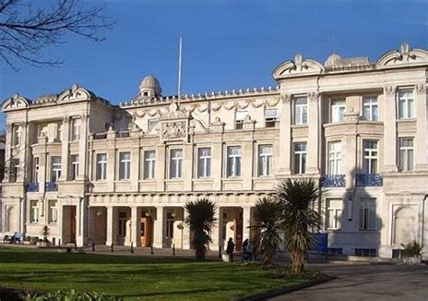 Queen Mary University of London (QMUL) Reviews and Ranking