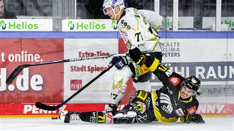 Pinguine unterliegen Eislöwen in der Verlängerung Krefeld Pinguine