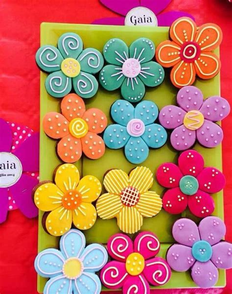 Pin by Denise Burden on Cookies theme | Flower sugar cookies, Cookie ...