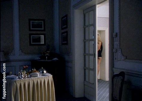 Phillipa Mathews Nude OnlyFans Leaks Fappening FappeningBook