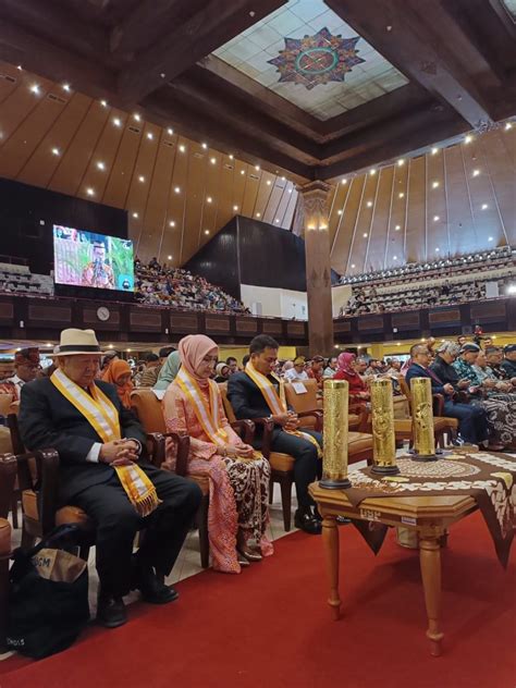 achievement professor   faculty  geography ugm prof drrer